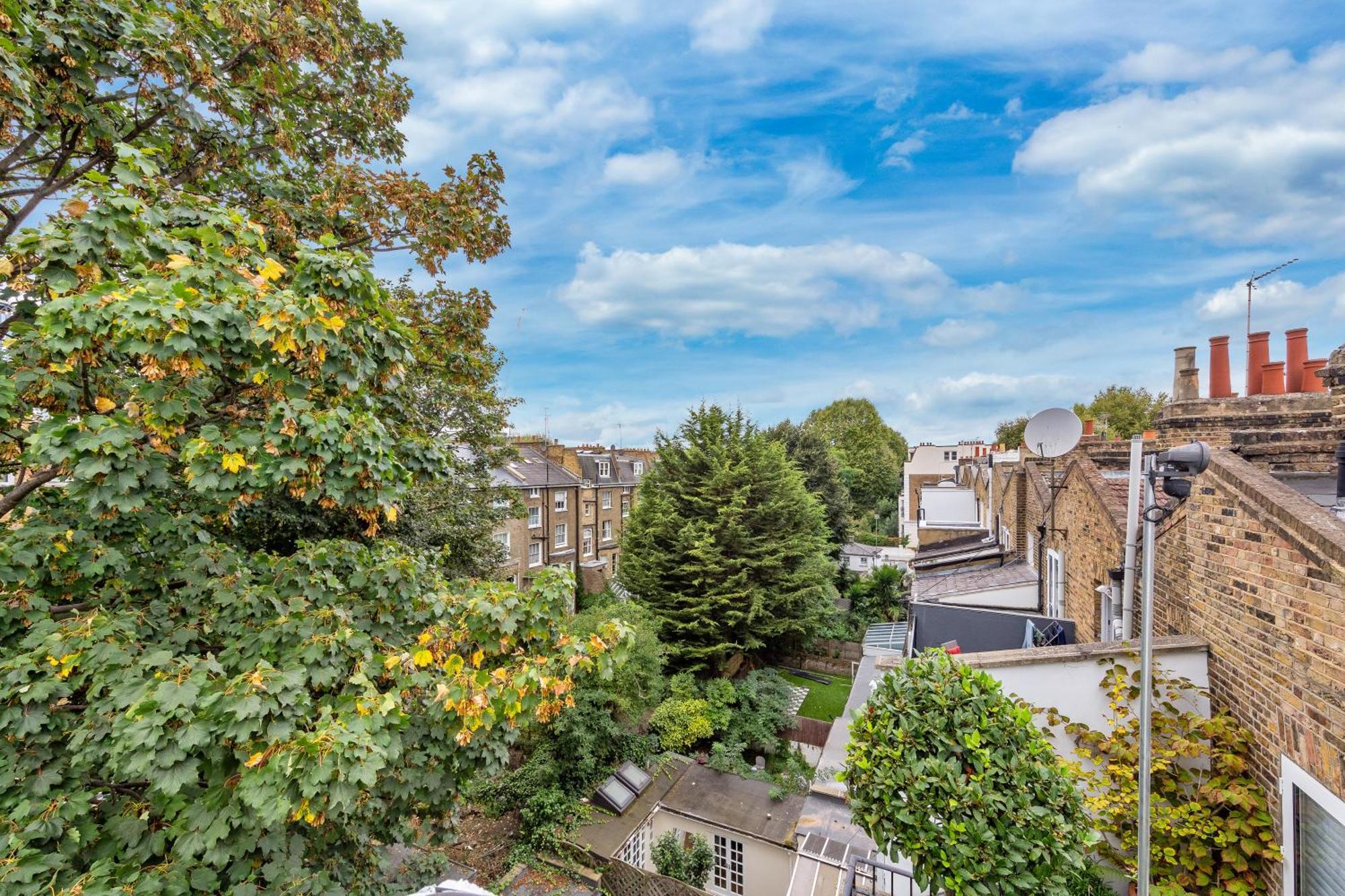 Newly Renovated Kensington 2 Bedroom Apartment With Balcony Near Harrods Sleeps 6, 2 Min Walk From Station 런던 외부 사진